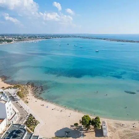 With Climate, Wi-fi And Private Parking *